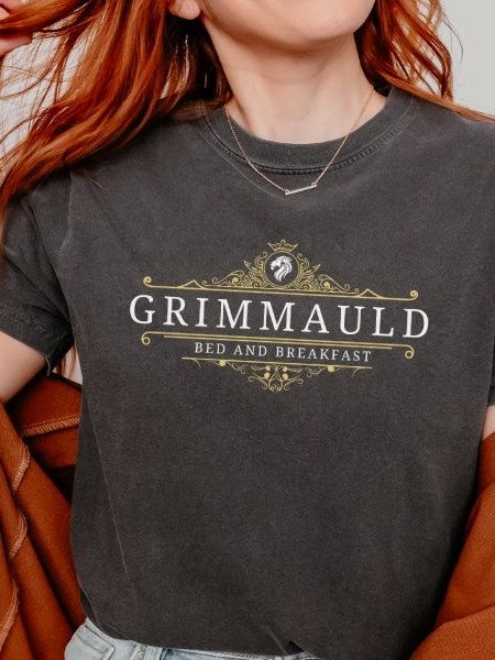 Grimmauld Bed and Breakfast Vintage Minimalist Shirt product image (3)