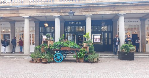 Touring the streets of Covent Garden & maybe looking for a new @swatch . let's see how I get on..

#Swatch #CoventGarden #Lon...