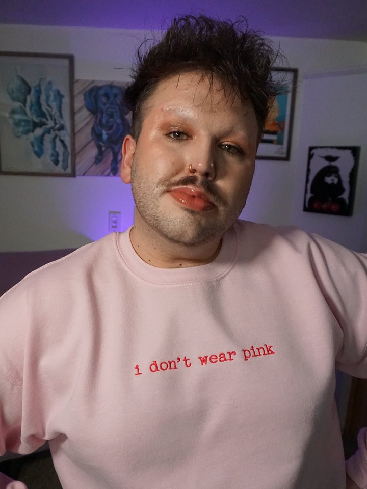 i don’t wear pink crew product image (1)
