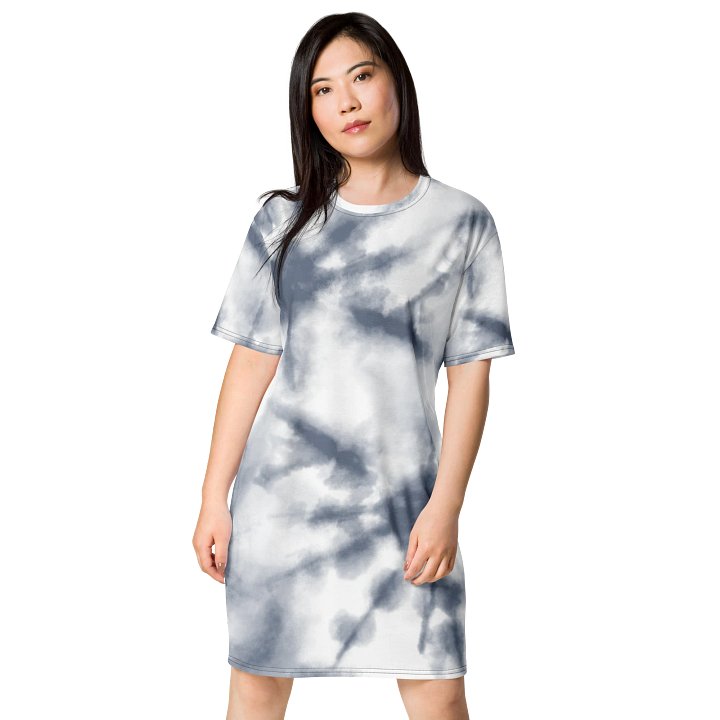 Exclusive Grey Wave Pattern T-Shirt Dress - Only at TDS Music product image (1)