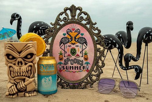 With shorter days and cooler temps on the way, here is one last summer vibe finish. Even if it is spooky! 👻 🦩💀👓 🌞 

Spooky Su...