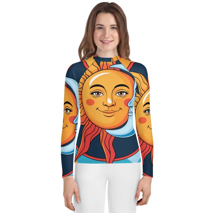 Graphic T-shirt product image (1)