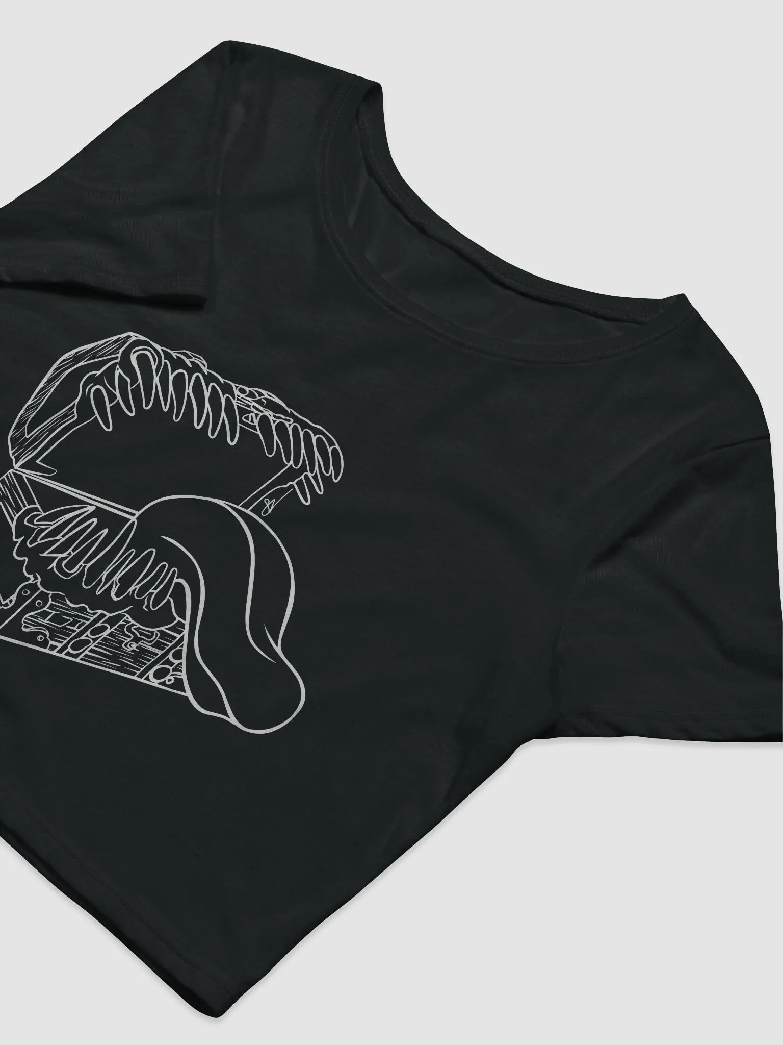 Mimic Chest Crop Top Shirt - White Design product image (2)