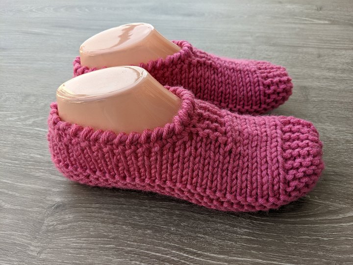 Two-Needles Flat Knit Socks Pattern product image (2)