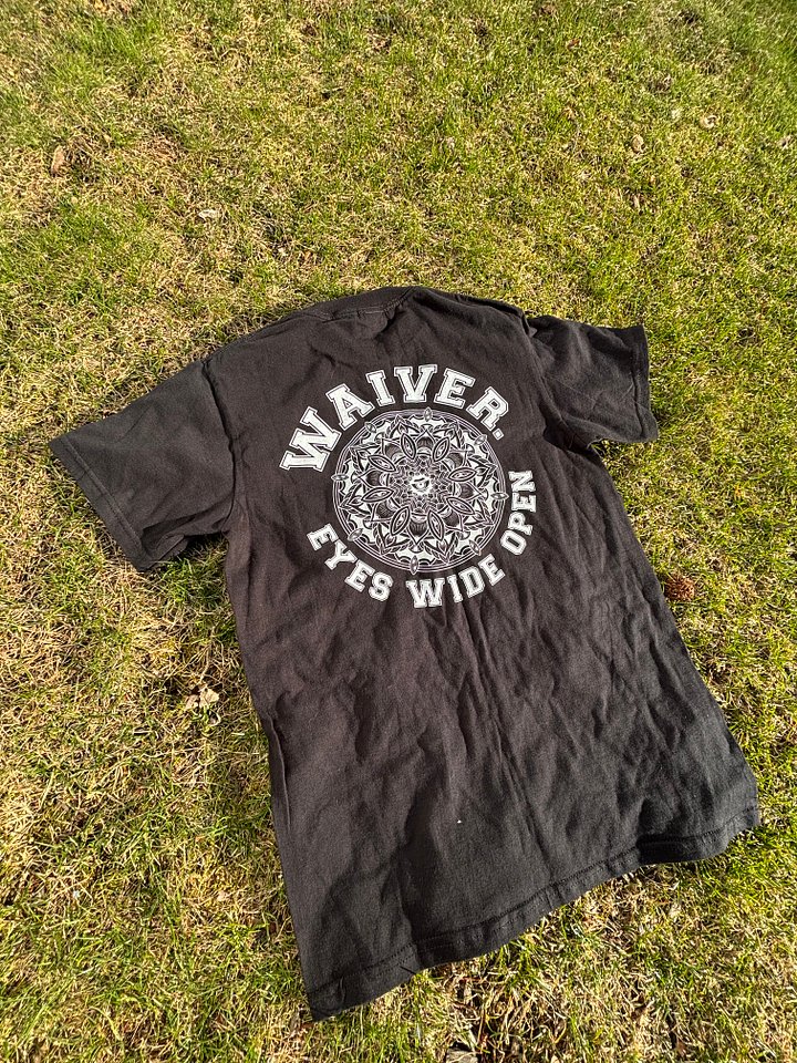 EYES WIDE OPEN TEE product image (2)