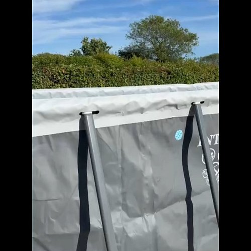 Anniversary, Oracle Cards and Intuition

New pool. New oracle cards. A little anniversary magic.

I pulled the same card twic...