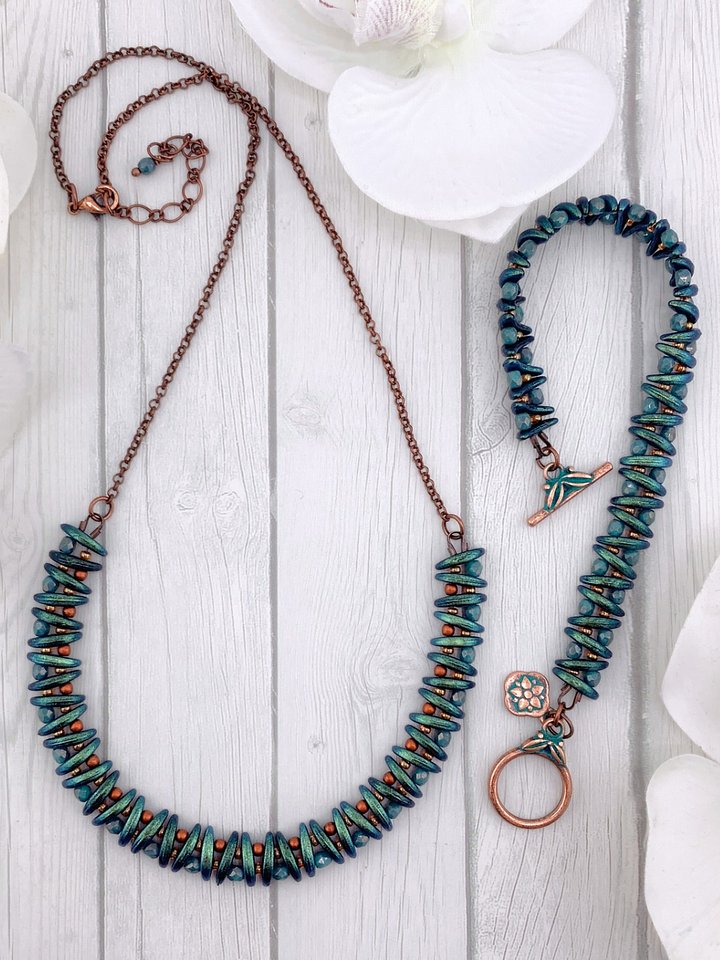 Classy Crescent Necklace and Bracelet Set - Green product image (1)