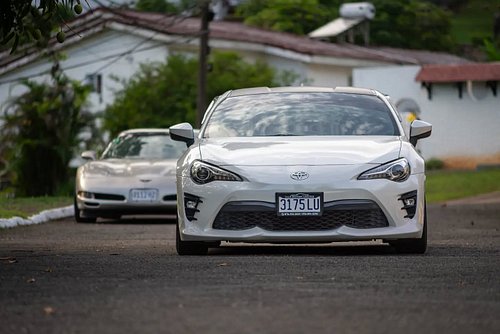 A photoshoot with Lalya's Toyota 86, my C5 Corvette also made a cameo appearance. Lol 😆  RWD crew! Let me know what you guys ...