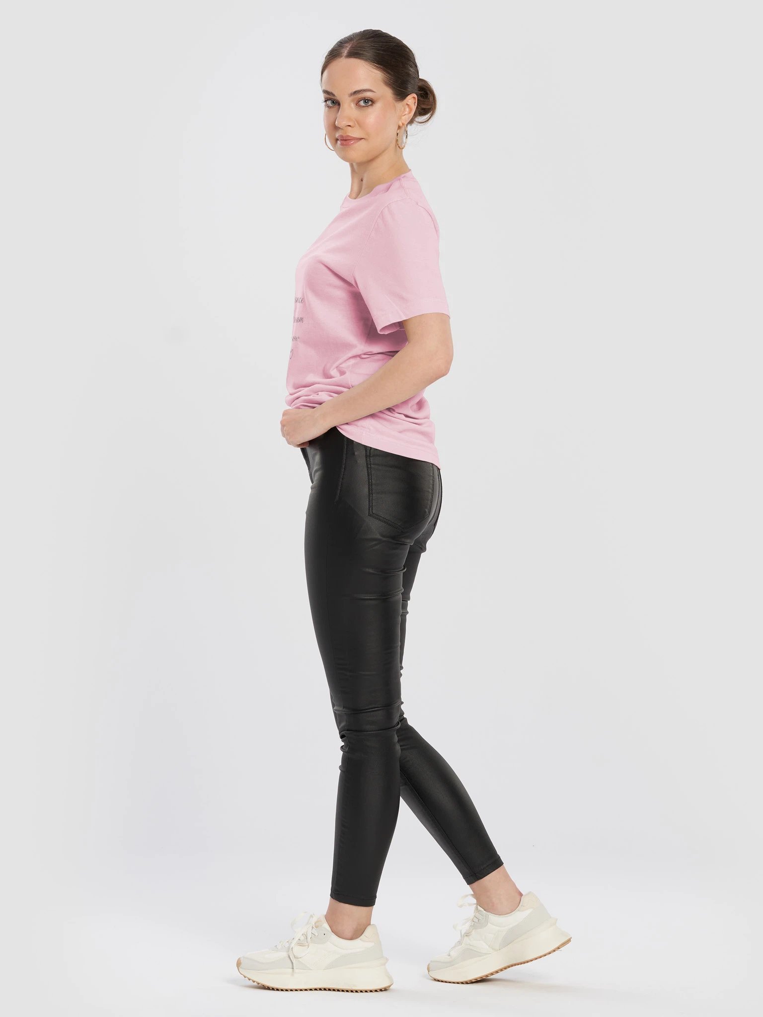 L’Atelier de Layla Bow T-Shirt product image (10)