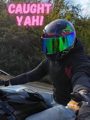 Lets share the speed!#motorcyclelife #fypシ゚ #suzuki #sportbike #fypシ゚viral #bikelife #biker #twowheeler #motorcycle #bike #iseeyou #fypage #cars #kentucky #fyppppppppppppppppppppppp #motorcyclesoftiktok #tiktok #tiktokviral