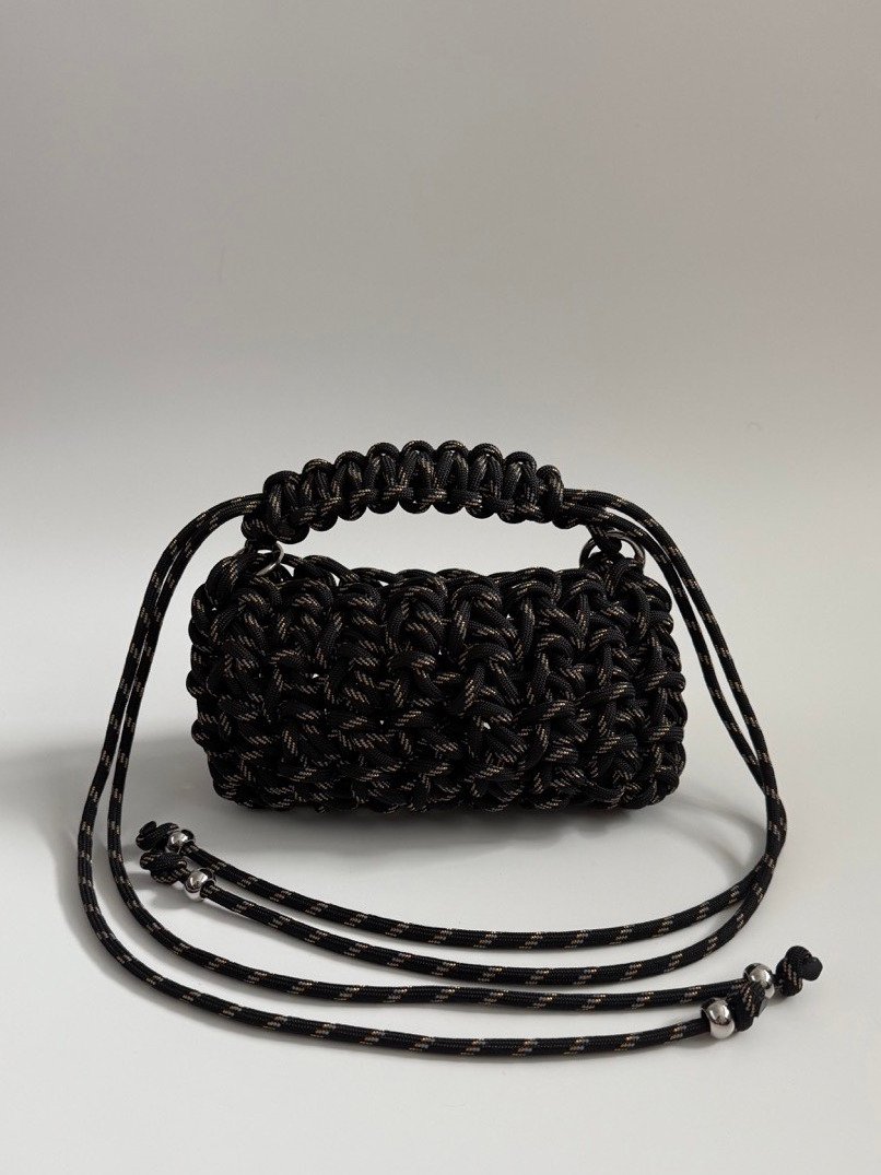 EMAN | The Easy Slouch Bag in Black product image (1)