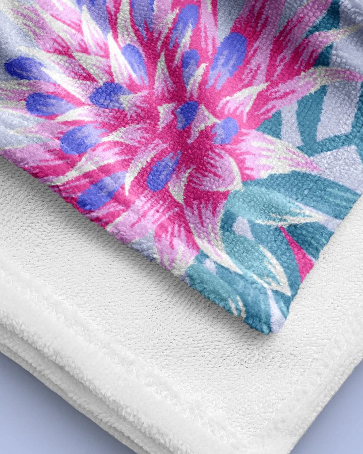 Beach Towel - Fasciata Tropical / Mauve & Pink product image (2)