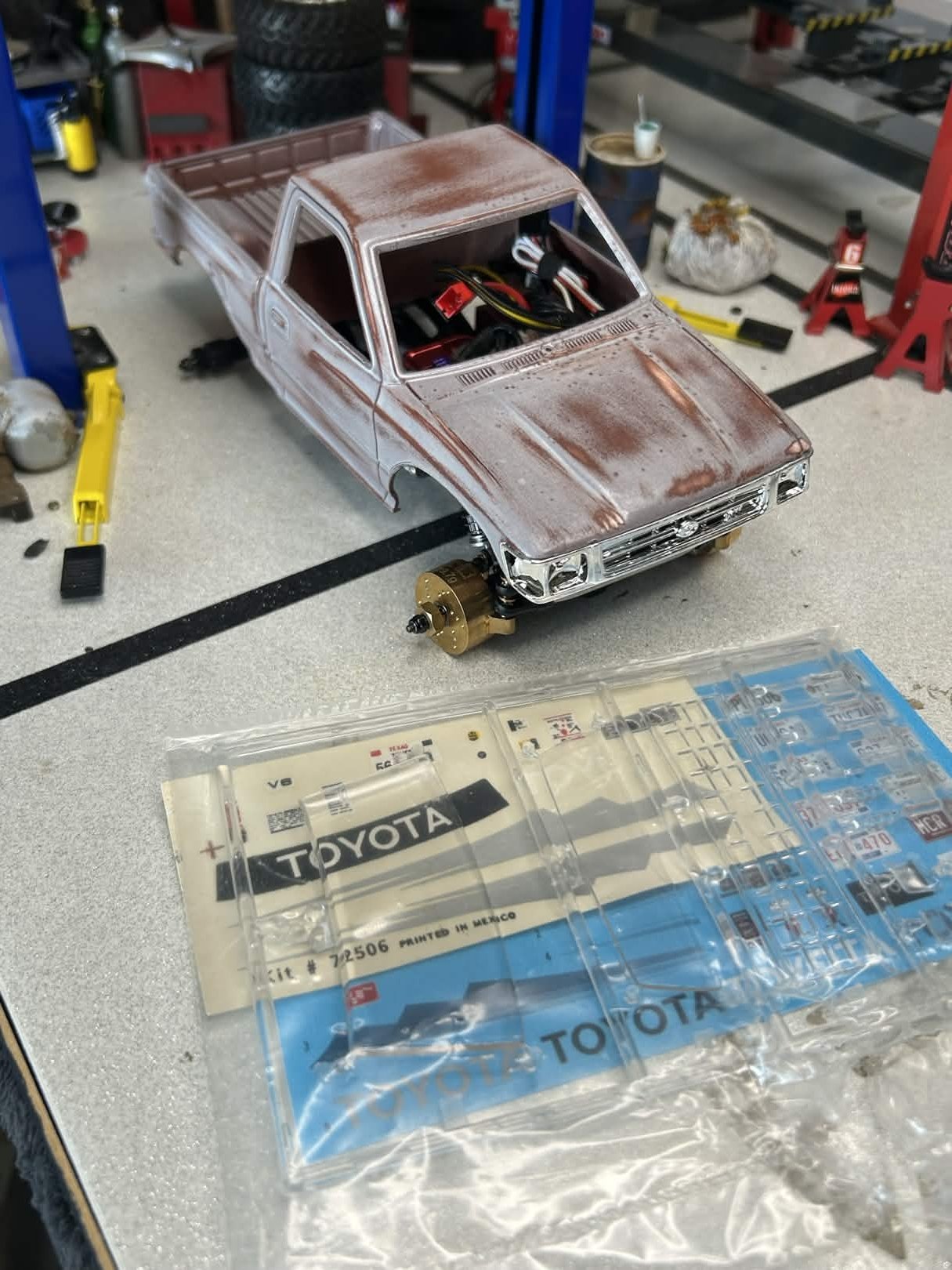 AMT Toyota product image (1)