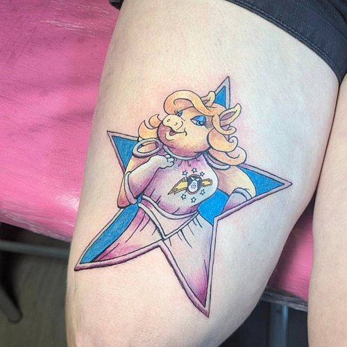 I may have only really posted about my comic book over the last few months, but I AM still tattooing. Here's a little Miss Pi...