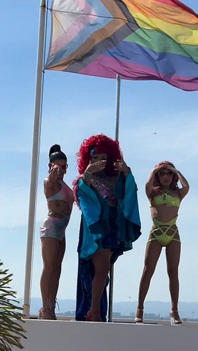 THE DRAG QUEENS HAVE PLANTED THEIR FLAG!!! PUERTO VALLARTA, MEXICO TE QUIERO MUCHO!! 💖❤️🌈🇲🇽🧱 THE PV PRIDE POOL PARTY AT THE @...