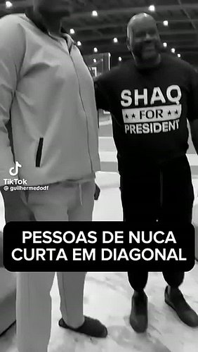 Homens com o formato de nuca em diagonal costumam ser altos

Siga @analisandocranios no youtube para aprender mais com vídeos...