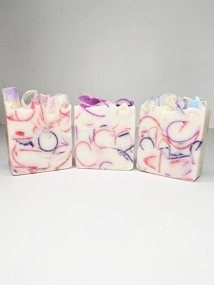 Daydream | Lavender & Exotic Resin Artisan Soap product image (2)