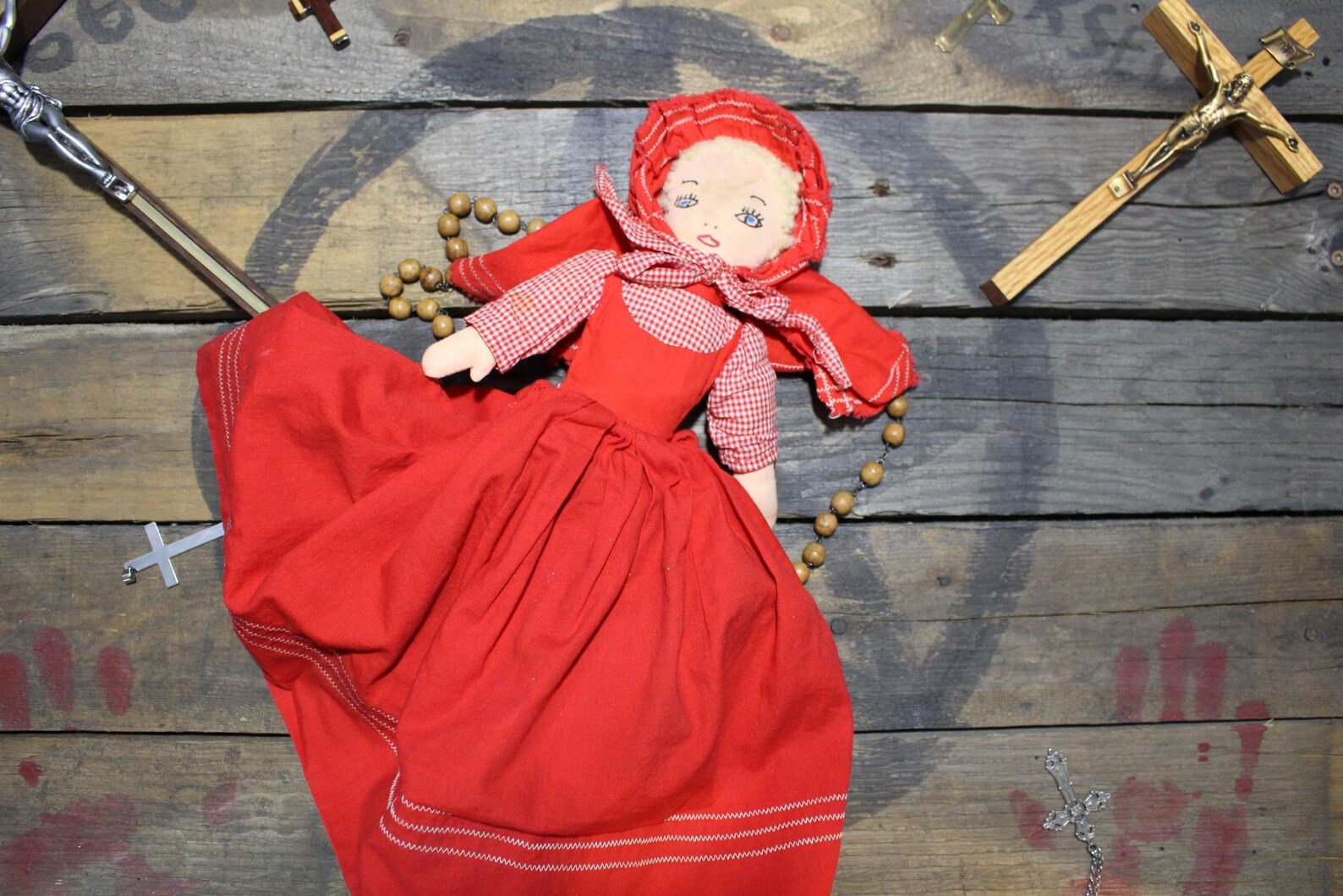 Artifact No.16 - Creepy Topsy Turvy Red Riding Hood Doll product image (4)