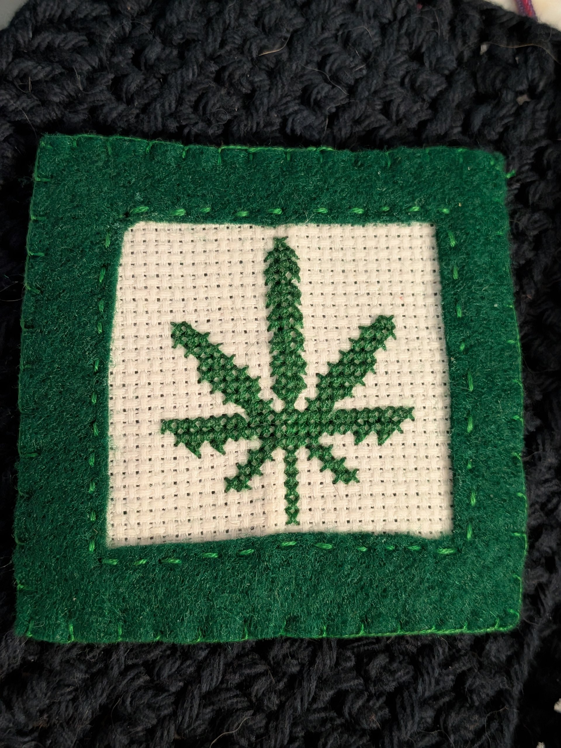 Med Leaf Cross Stitch Pattern product image (1)