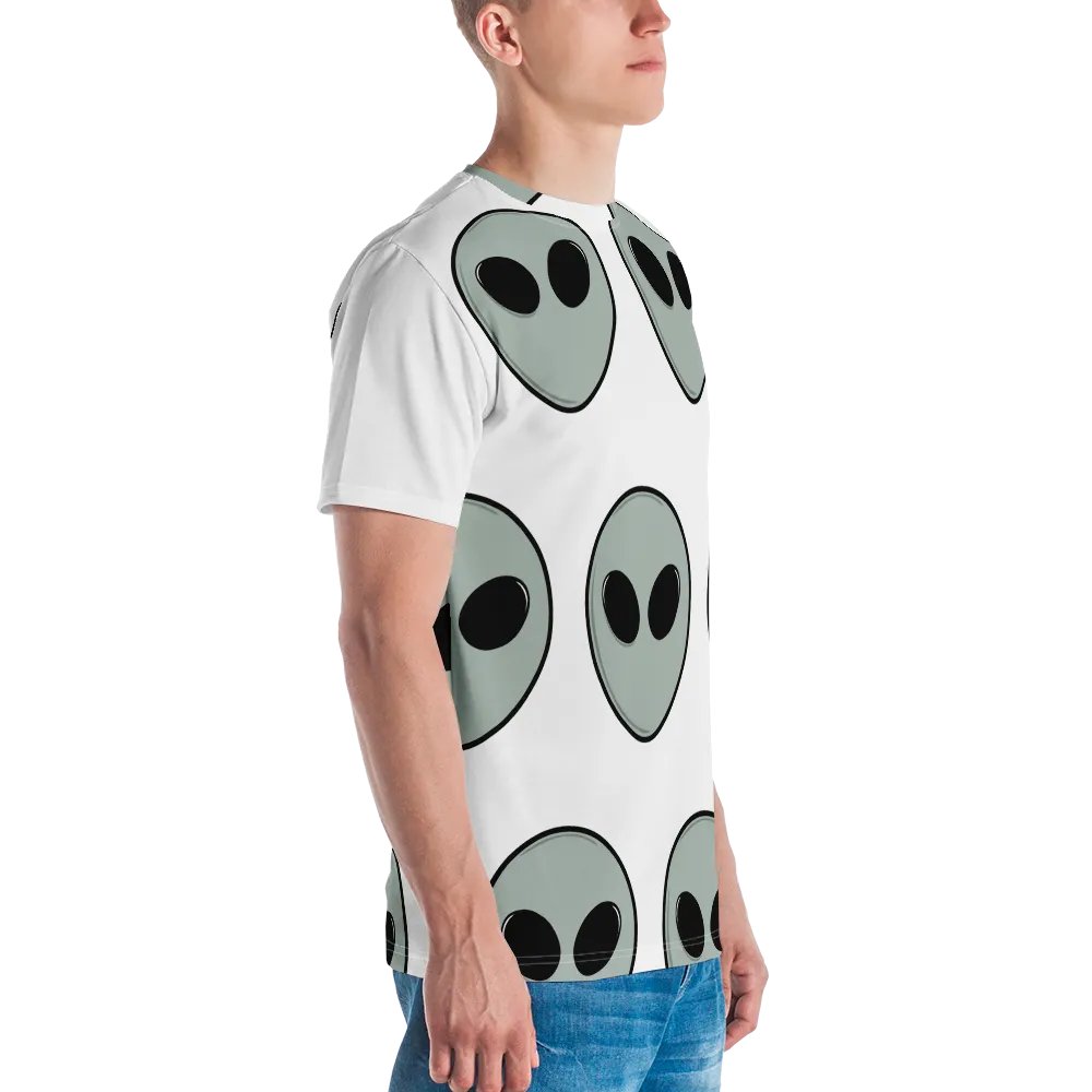 The Aliens Are Coming - Multiple Alien Heads - Crew Neck T-Shirt product image (1)