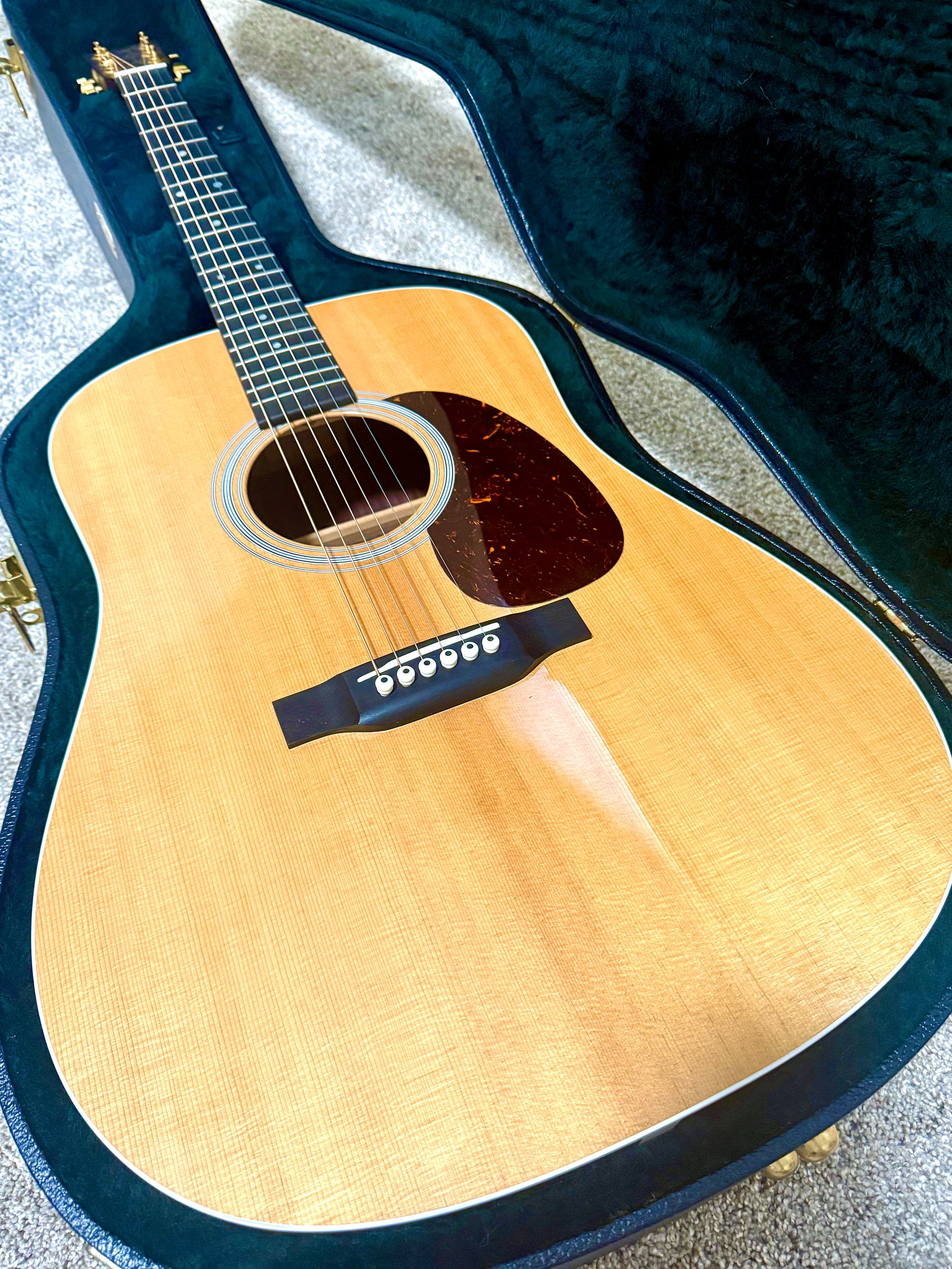 2017 Martin "MMV" Limited Dreadnought Acoustic w/ Gold Hardware + OHSC product image (1)