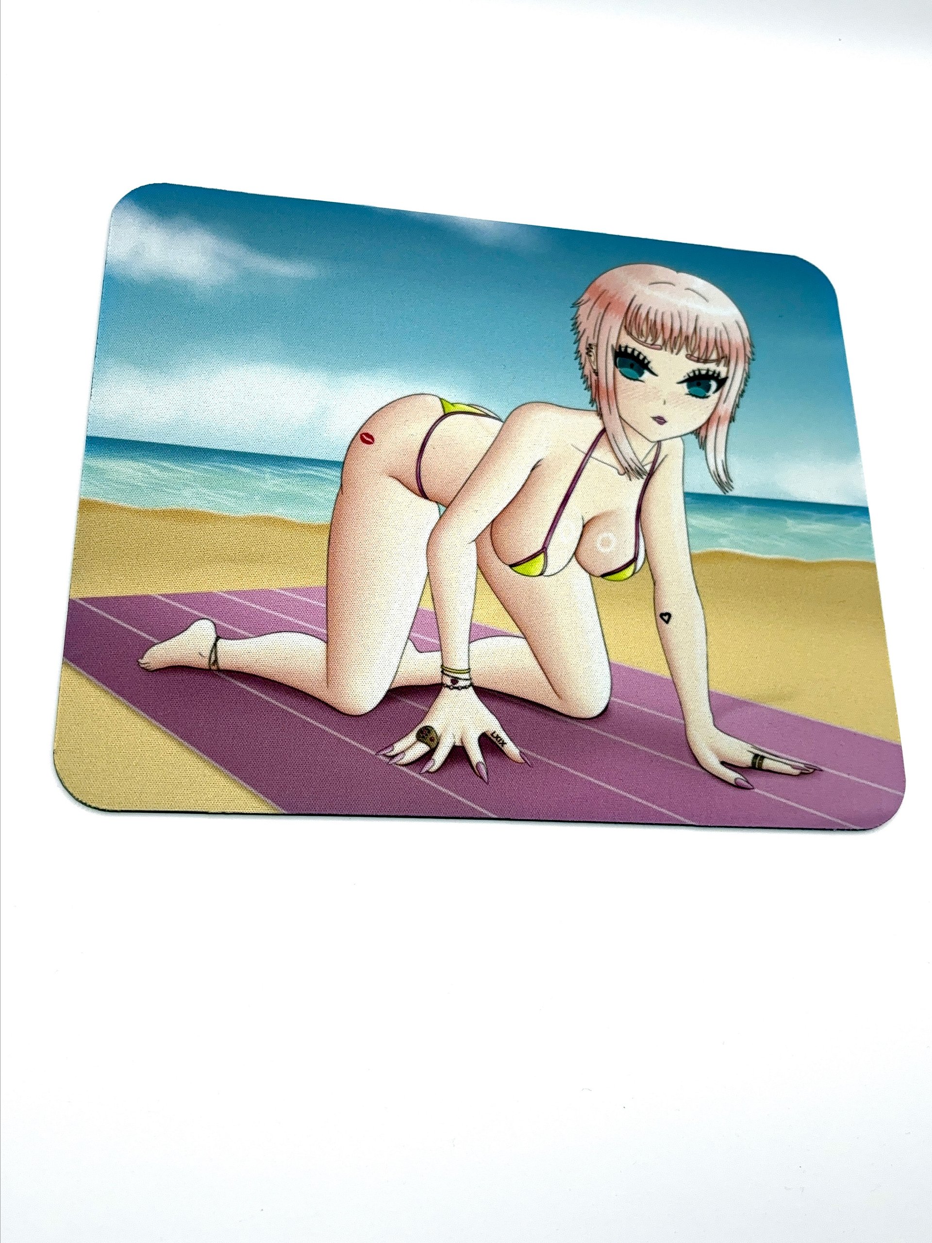 Beach Day Momoko – Mouse Pad product image (12)