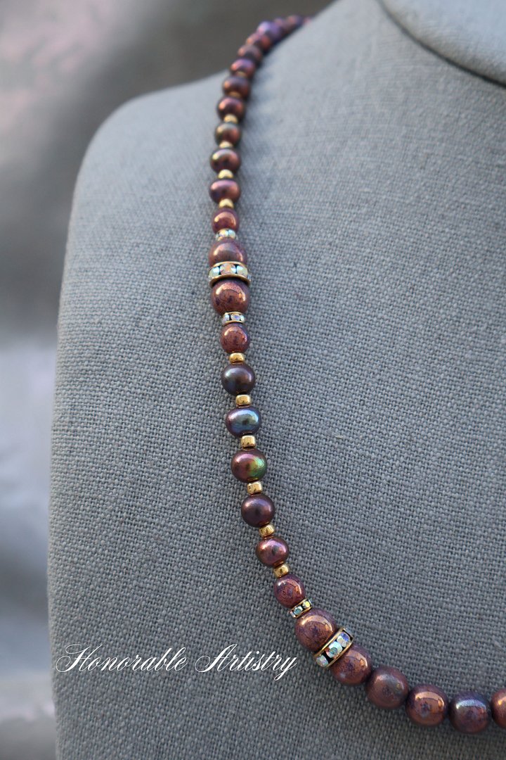 Lavender Iridescent Freshwater Pearl Necklace product image (2)