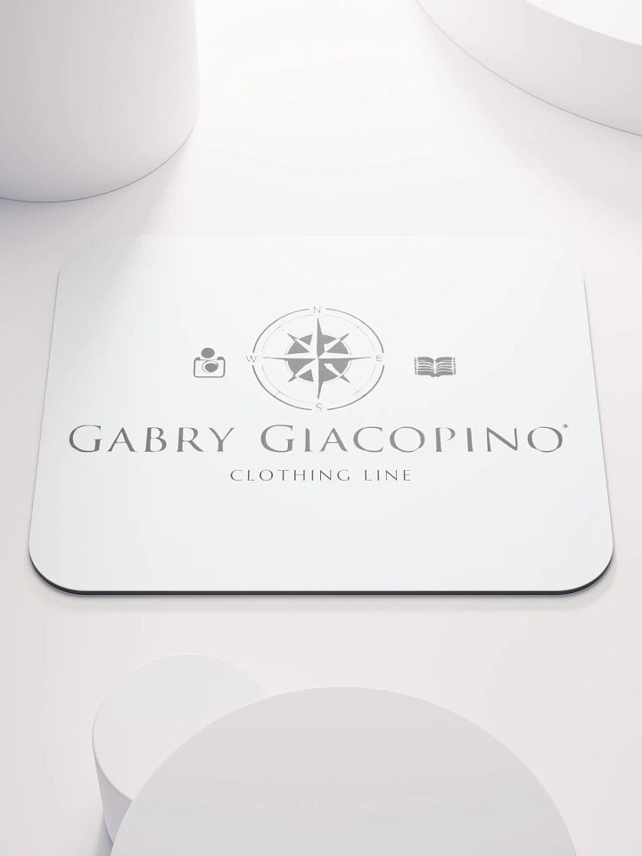 Tappetino per Mouse Gabry Giacopino Clothing Line WHITE – Stile e Precisione sulla tua Scrivania product image (1)