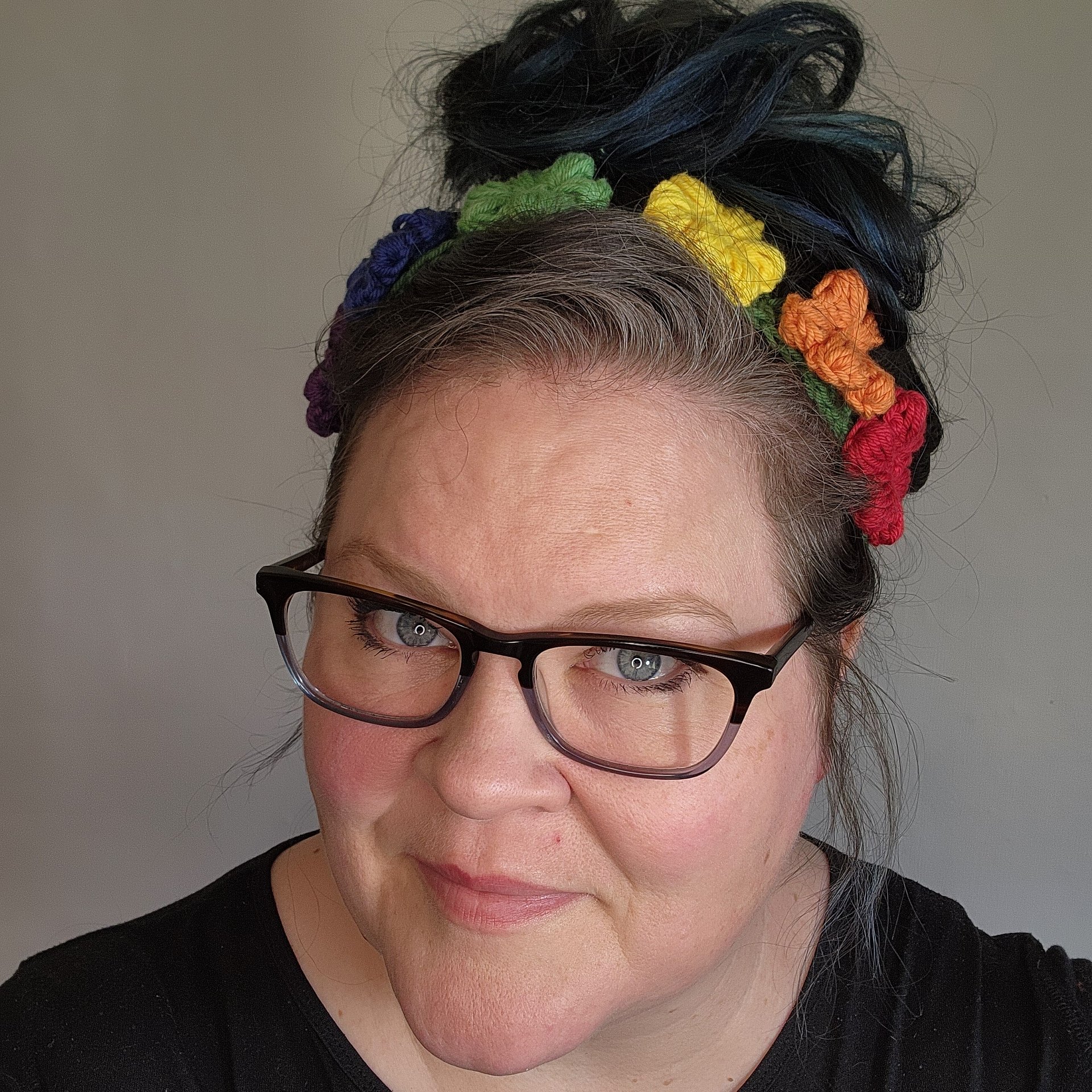 Crochet Pride Daisy Chain Headband: Handmade Cotton Festival Accessory product image (4)