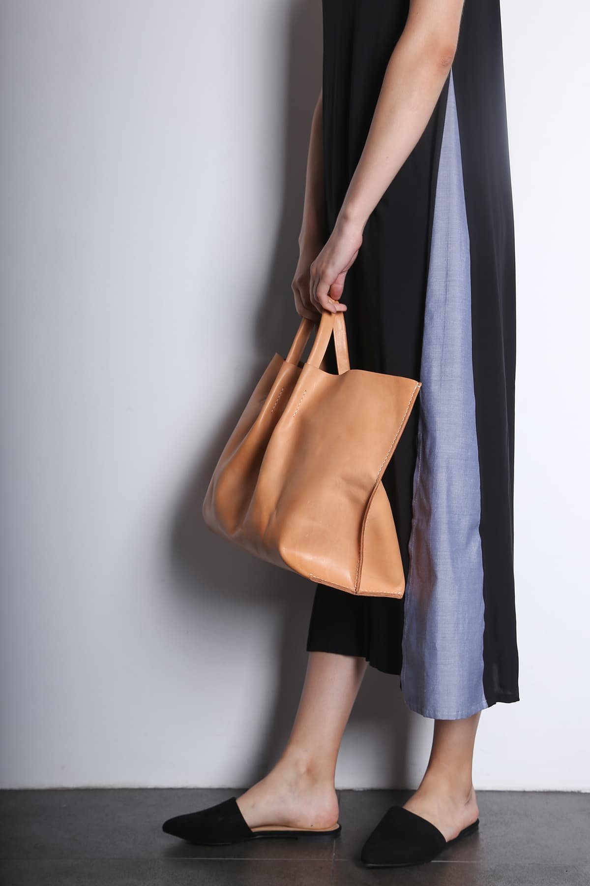 Leather Two-way Bag - Natural, Honey, Black product image (5)