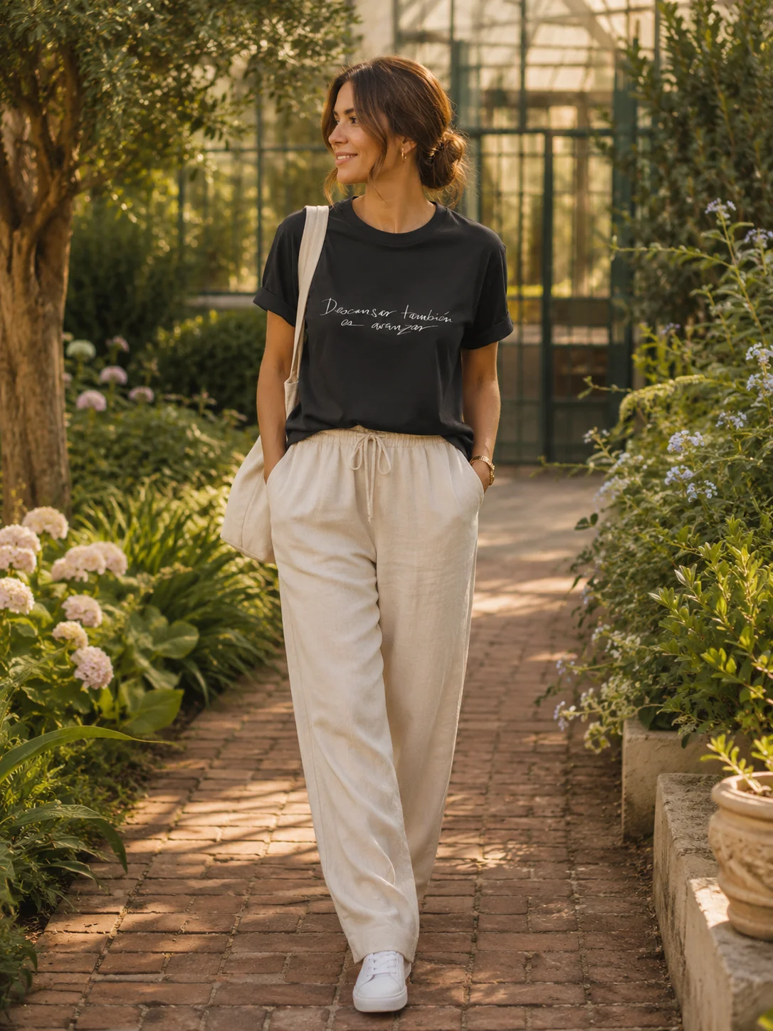 Descansar Es También Avanzar Essential T-Shirt | Regalo Autocuidado Mujer product image (2)