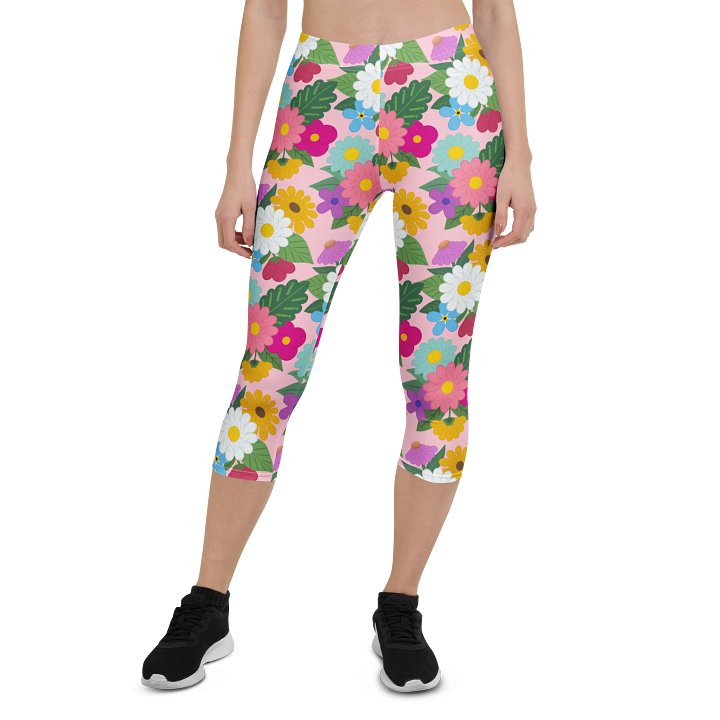 Floral Yarn Print Capri Leggings product image (1)