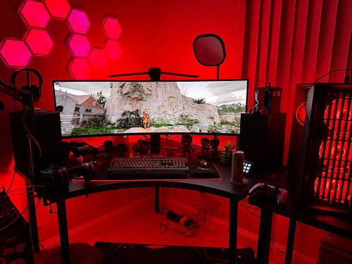 Setting the vibe for tonight with Crimson Desert. Anyone else playing this absolutely incredible experience? I just get lost ...