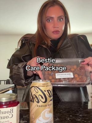 @katie wren I love you so much! Thank you for my much appreciated and thoughtful package! I’m so grateful for you!! #besties #carepackage #cincinnati #kentuckygirl #treats 