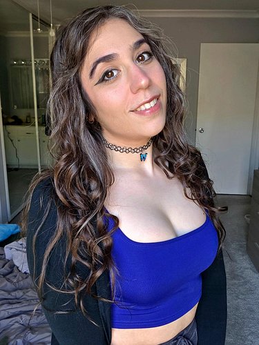 I've been so bad with posting for #selfiesunday!! Hope you're enjoying the arrival of the best season 🍂 #twitch #gaming #vari...