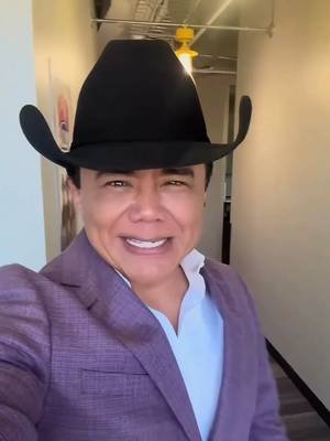 Escucha El Show Más Perrón de la 📻 El Show de @raulbrindisoficial  💯🎶🥳 #ElShowdeRaulBrindis #ElShowMasPerron #921LaLey #Houston 