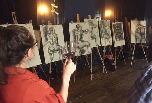 Ever fancied life drawing but couldn't be bothered doing it sober? Same 🍸

The Steamworks are running a Craft and Cocktail li...
