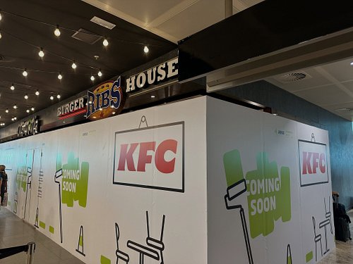 There’s a KFC coming to Alicante Airport! 🐣🍗🐓

Now for the important question… Burger King or KFC for your obligatory pre-dep...