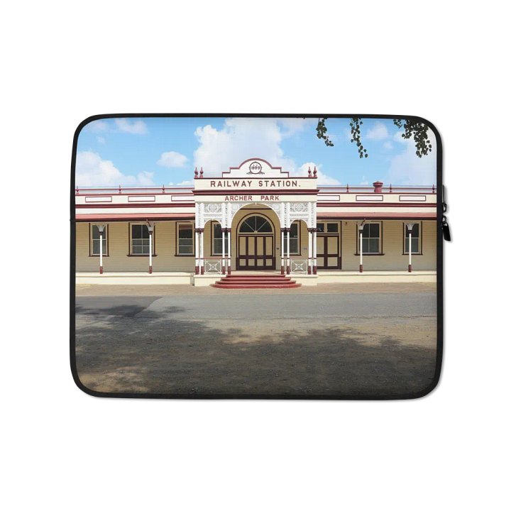 APRM Laptop Sleeve product image (1)