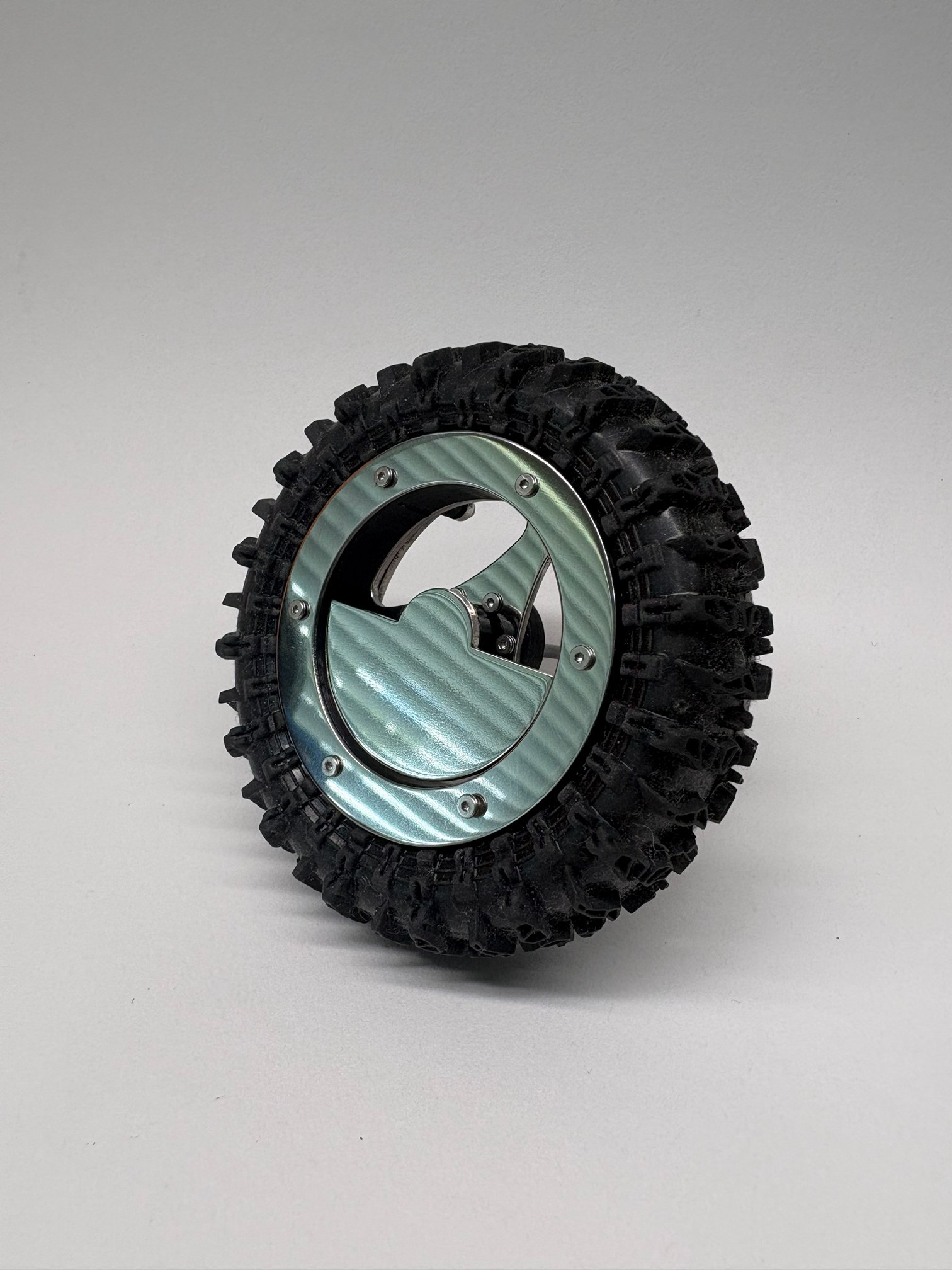 1.8" v2 Floater Wheels - "Trinity" wheel face with "Horizon" floater product image (1)
