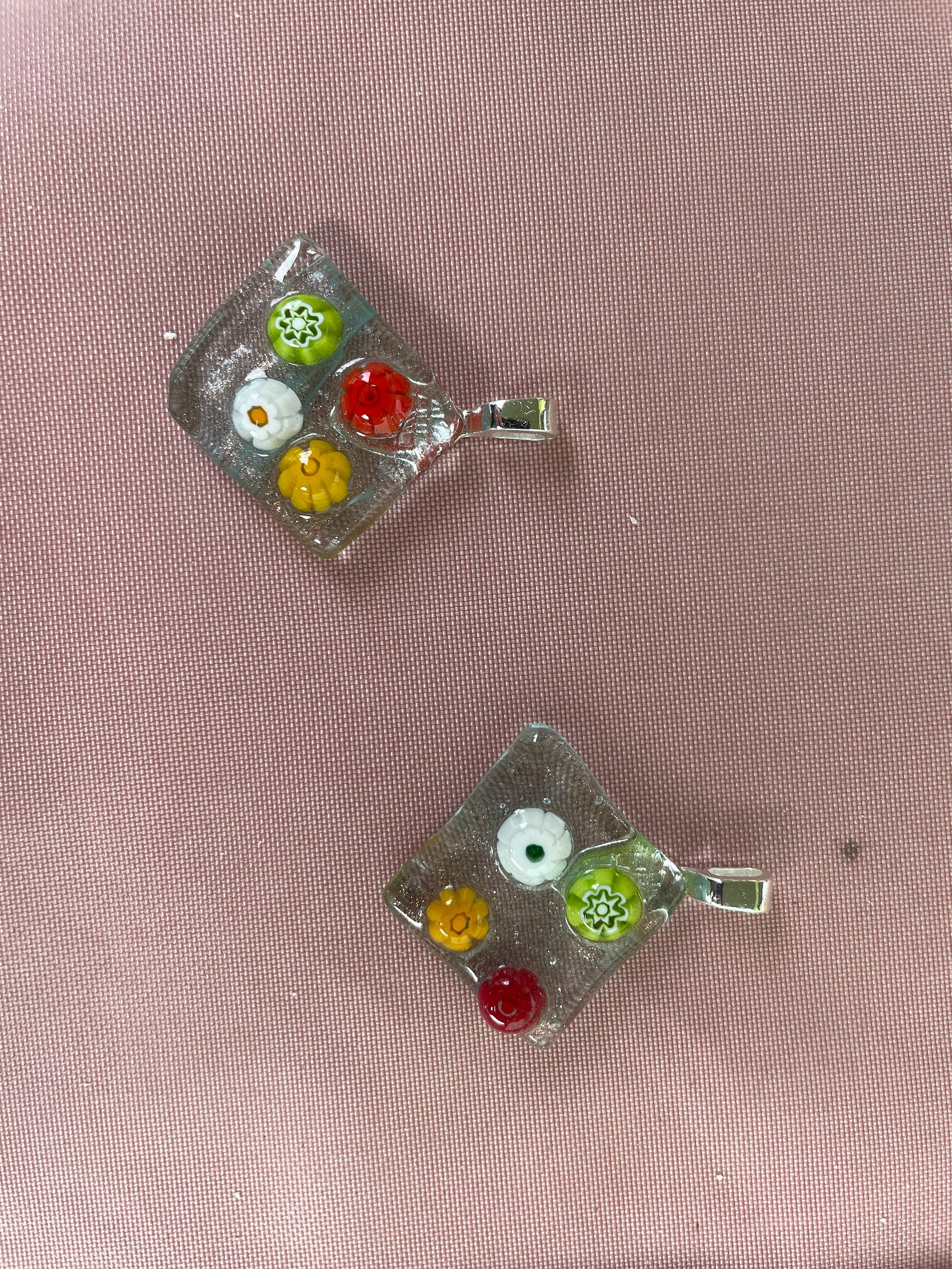 Flower glass pendant product image (1)
