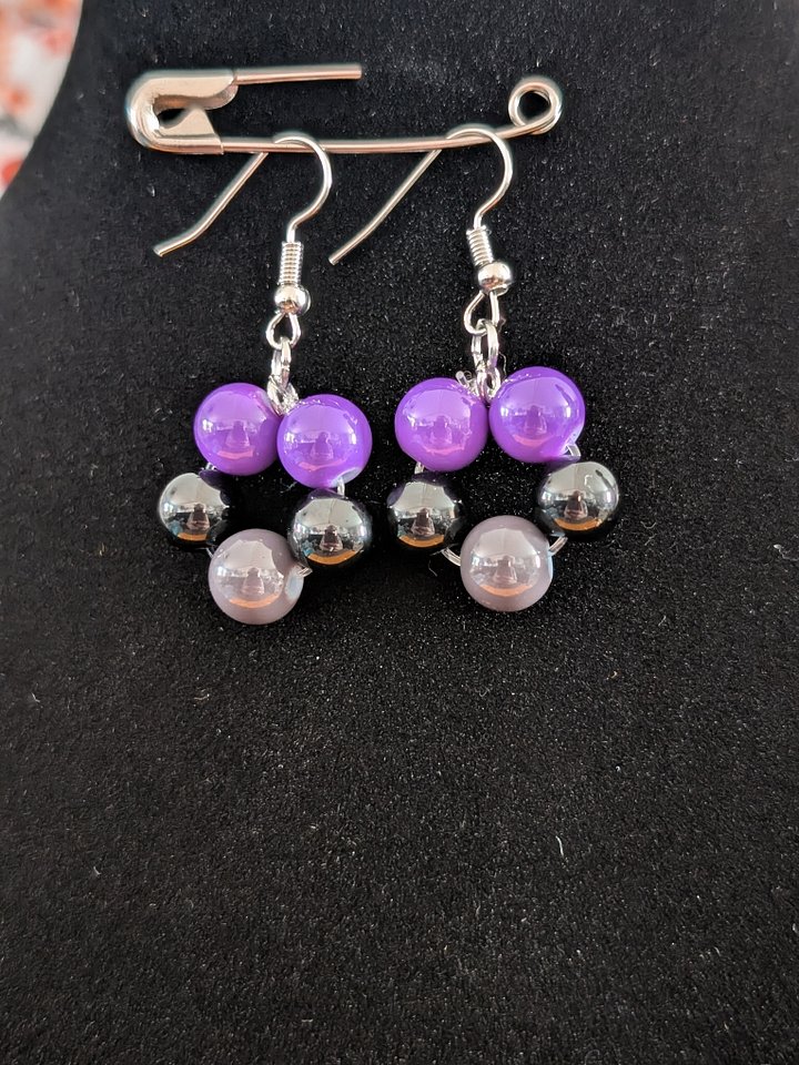 SPOOKY Earrings! product image (2)