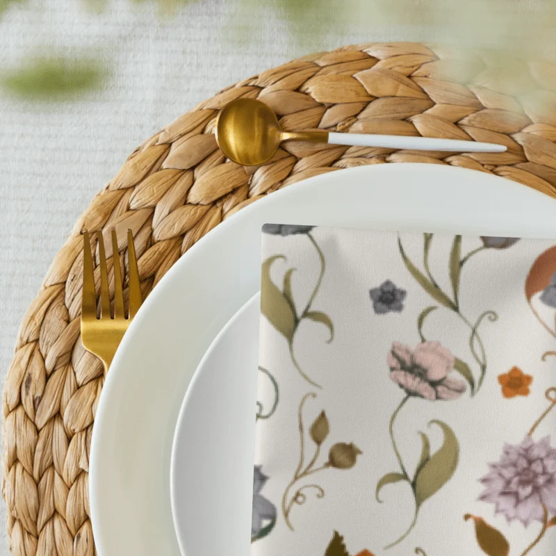 Vintage-Inspired Floral Napkin Set product image (5)