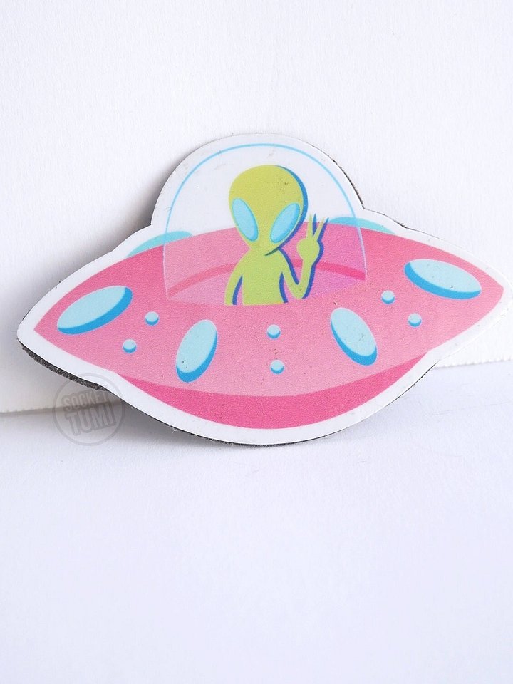 Alien UFO Refrigerator Magnet product image (1)
