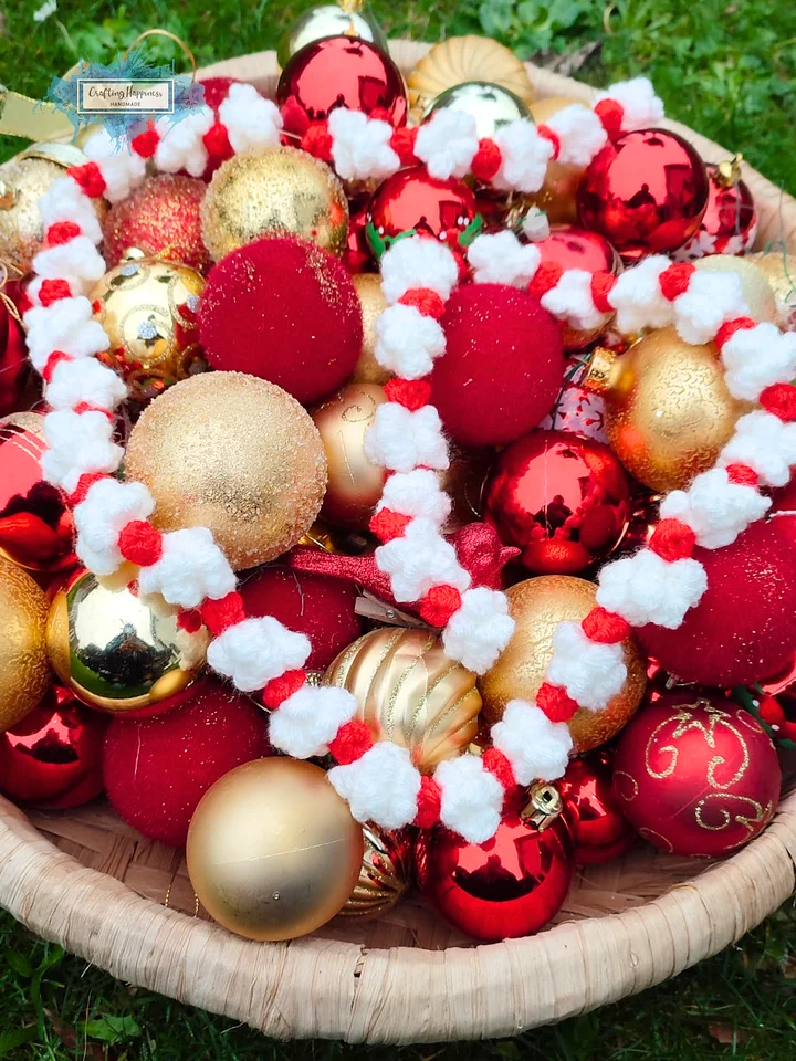 Christmas Berry & Popcorn Garland Crochet Pattern | Holiday DIY (PDF Pattern) product image (1)
