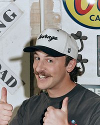 Average Hat product image (5)