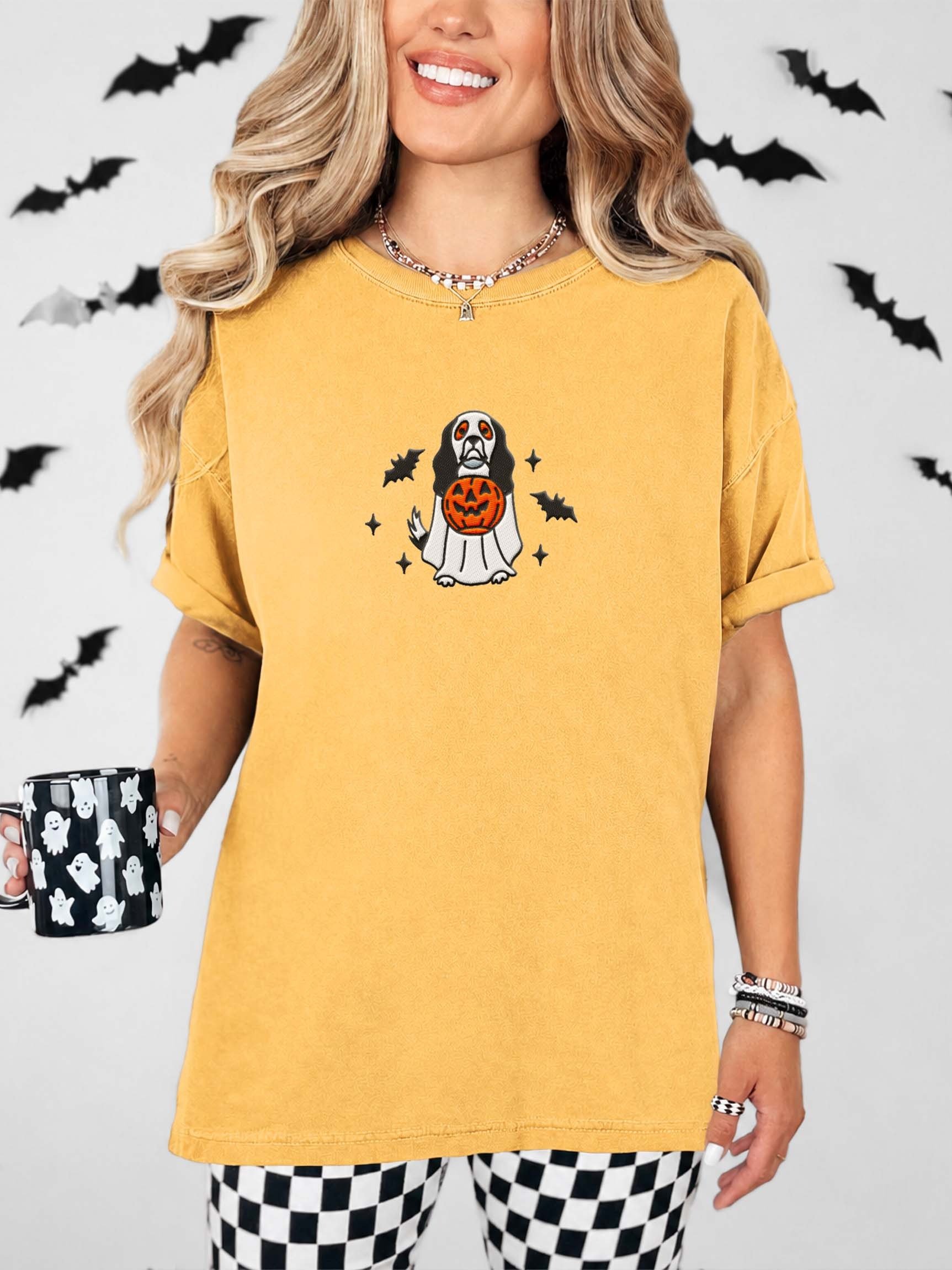 Halloween Cavalier King Charles Spaniel(Tricolor) Embroidered T-Shirt product image (2)