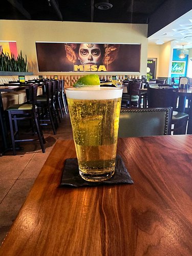 Venga Mexican Lager, the perfect start to your weekend!
@vengamexicanlager 
@denverbeerco

5.0% ABV craft Mexican-style lager...