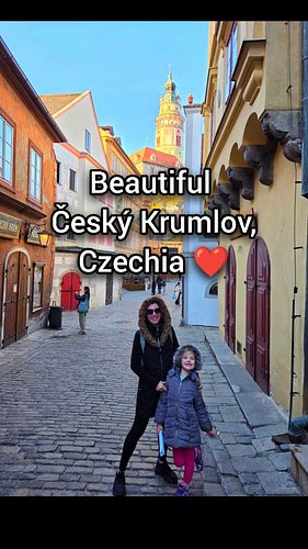 It was a dream come true to return to beautiful Cesky Krumlov last month and experience it with our little daughter❤️ Many th...