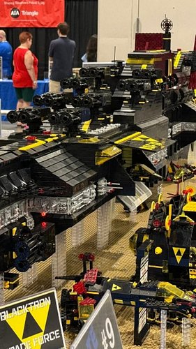 BSF RANGER now showing at Brick Universe in Raleigh, North Carolina!
For this convention, our own @blacktron_pavel modified t...